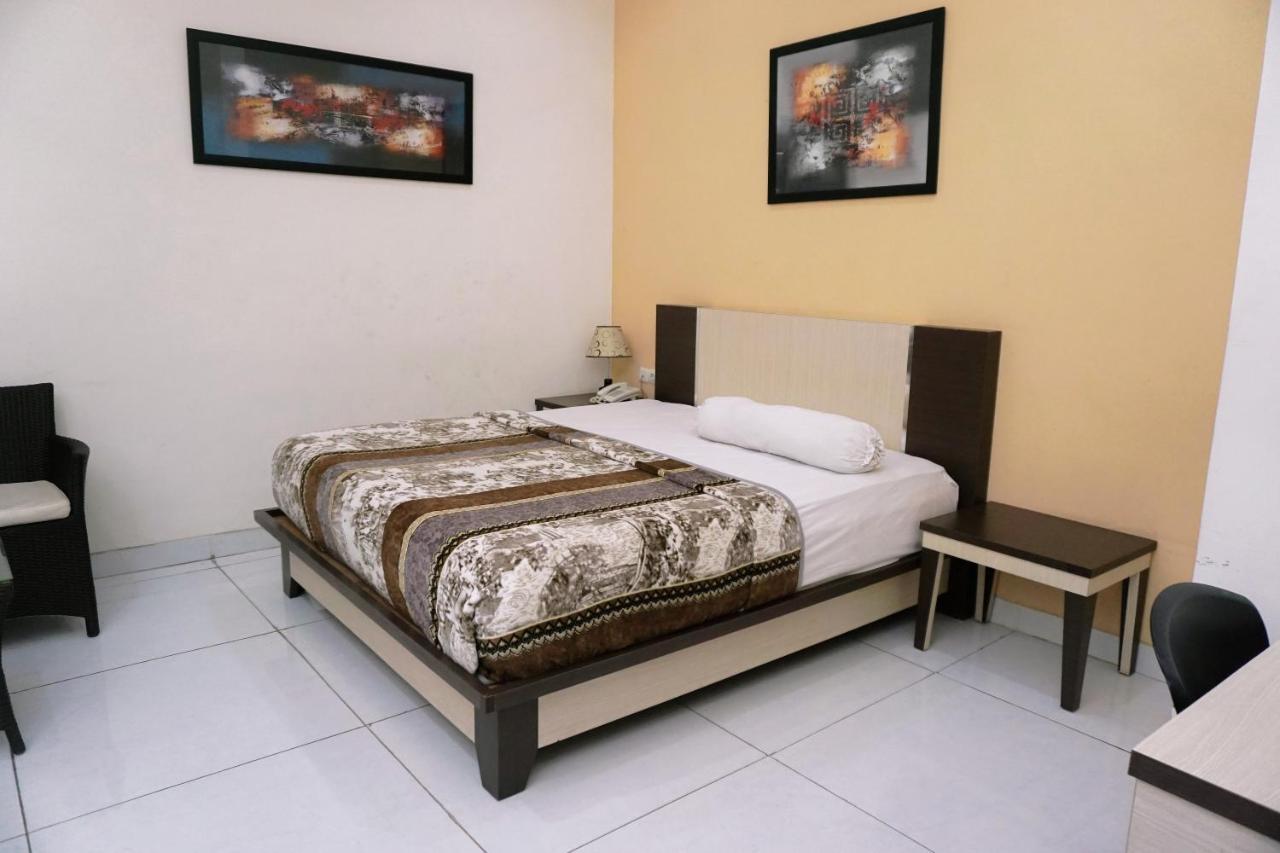 Musdalifah Hotel Sumenep المظهر الخارجي الصورة